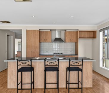 14 Latrobe Avenue, Pakenham VIC 3810 - House For Rent | Domain - Photo 4