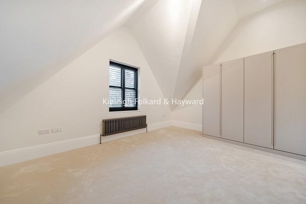 4 bedroom semi-detached house to rent - Photo 1