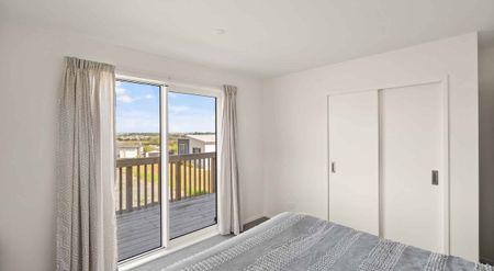 Modern 3 bedroom family home - Rent reduced to $550 p.w. - Photo 3