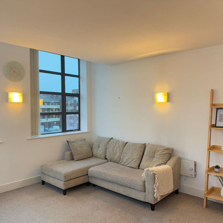 1 bedroom apartment to rent - Photo 1