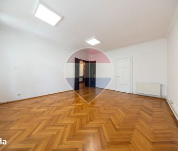 Resedinta istorica de inchiriat | 9 camere | Zona Istorica Brasov - Photo 6