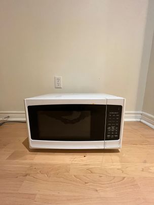 For Lease - 5475 Freshwater Drive Unit# Bsmt, Mississauga, Ontario - Photo 1