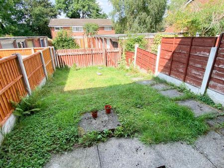 2 bedroom mews to rent - Photo 5