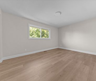 For Lease - 999 Meadowlands Drive, Mooneys Bay - Carleton Heights a... - Photo 3