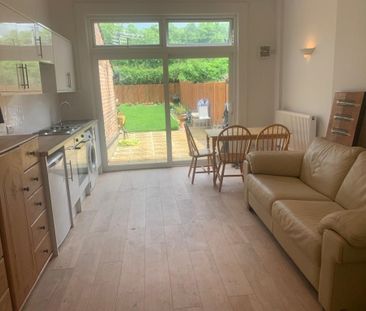 Studio to rent - Photo 4