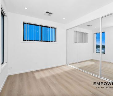 Brand New Designer Two-Storey Home for Lease in Gilead - Photo 6