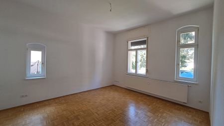 Schöne Wohnung in Jugendstilvilla! - Photo 3