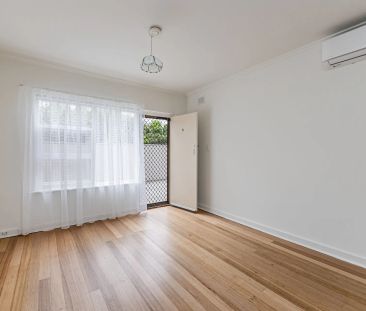 Renovated two bedroom unit in popular lifestyle locale - Photo 2
