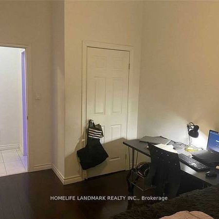 UTILITIES INCLD 2 BEDS ENSUITE LAUNDRY - Photo 1