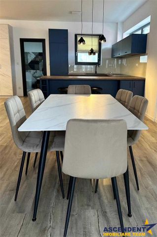 Apartament cu 2 camere, zona 7 Noiembrie - Fotografie 2