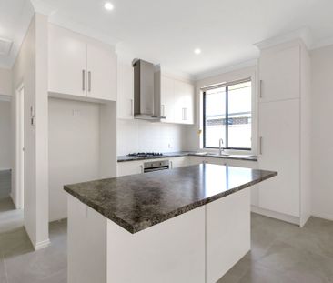 52 Wattle Avenue, Royal Park - Photo 2