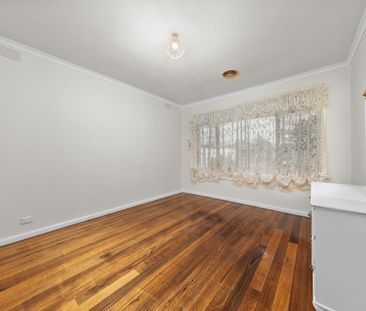 Original Family Home - Photo 4