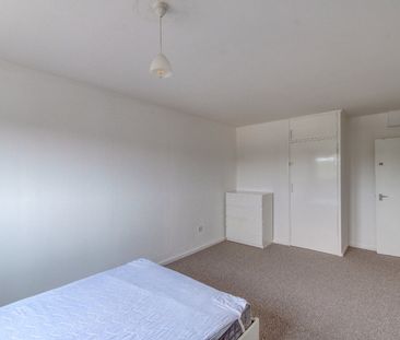 2 bed apartment to rent in Dollery Drive, Birmingham, B5 - Photo 5