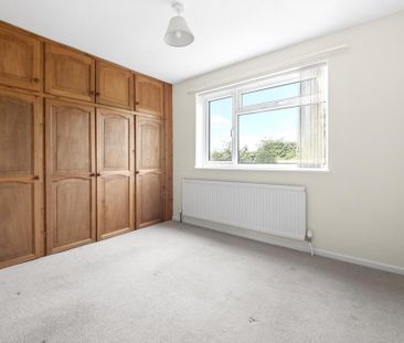 2 bedroom bungalow to rent - Photo 2