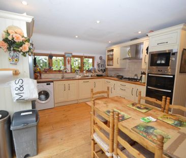 2 bedroom barn conversion to rent - Photo 5