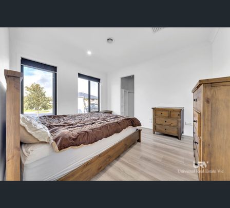 45 Rochford Drive, Donnybrook, Vic 3064 - Photo 1