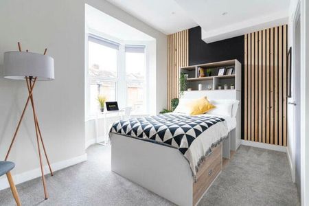 7 bedroom terraced house to rent - Photo 4