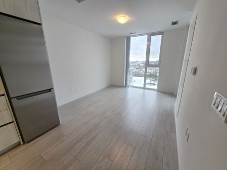 For Lease - 5858 Yonge Street Unit# 925, Toronto, Ontario - Photo 3