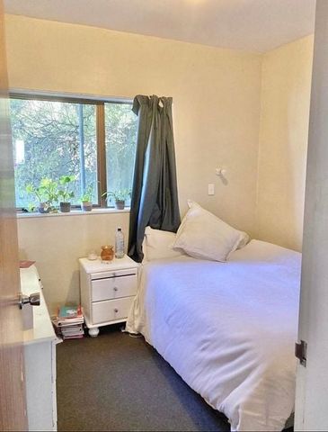 4-Bedroom Townhouse in Vogeltown - Photo 3