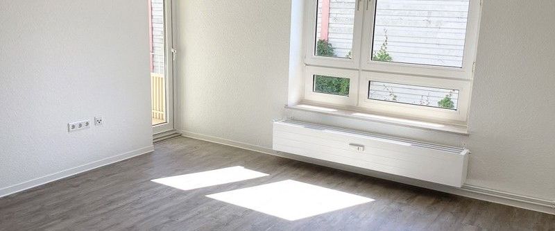 Modernisierte 3-Zimmer-Wohnung mit Tageslichtbad und Balkon - Photo 1