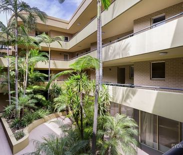 CENTRALLY LOCATED APARTMENT | Unfurnished - Photo 3