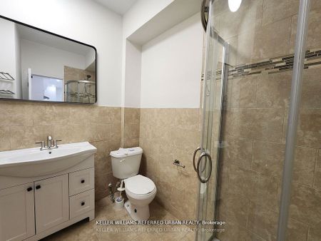 For Lease - 998 Bloor Street Unit# 3, Toronto, Ontario - Photo 4