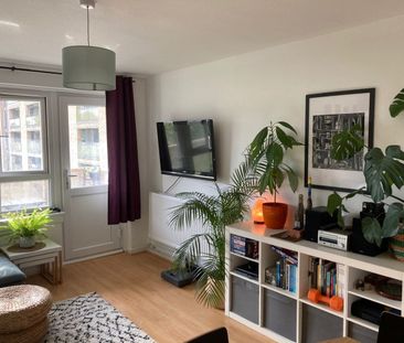 2 Bed Flat, Therfield Court, N4 - Photo 2