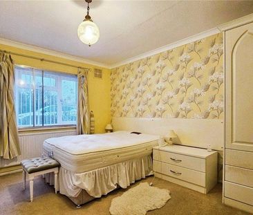 2 bedroom maisonette to rent - Photo 6