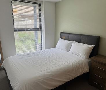 2 bedroom flat to rent - Photo 3