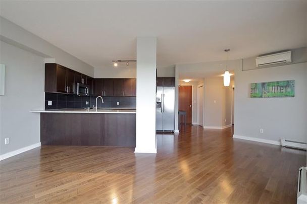 2 Br Condo For Rent In Downtown W/ Undgr. Parking & In Suite Laundry! - Photo 1