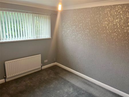 3 bed terraced house to rent in Holmefields Road, Middlesbrough, TS6 - Photo 3