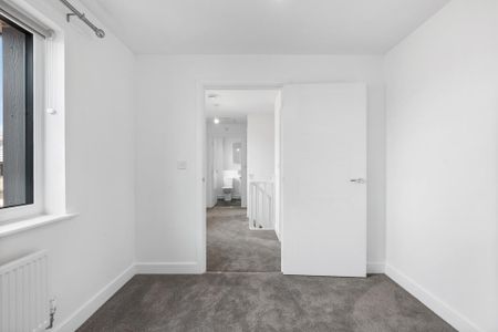 3 bedroom detached house to rent - Photo 5