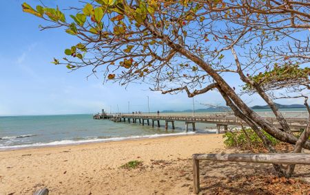 Elegant One-Bedroom Apartment in Palm Cove - Photo 5