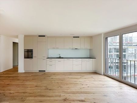 Modern and high-quality apartment in a quiet neighborhood - Photo 2