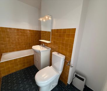 Location Appartement 1 pièce 33m² - Photo 2