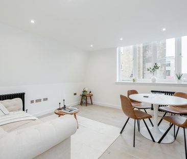 2 Bed Flat, Rushey Green, SE6 - Photo 3