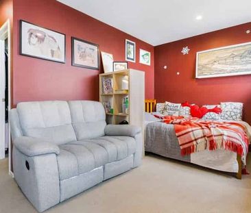 Modern & Stylish Living in the Heart of Hobsonville Point - Photo 3