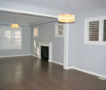 For Lease - 161 Wheat Boom Drive, Oakville, Ontario - Photo 5