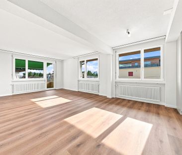 Erstvermietung nach Totalsanierung – 3½-Zimmer-Wohnung in Hünenberg - Photo 2