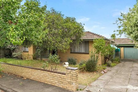 Register To Inspect // Classic & Comfortable Living in Prime Yarraville Pocket - Photo 2