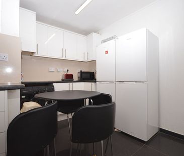 Room in a Shared Flat, Dagobert House, E1 - Photo 3