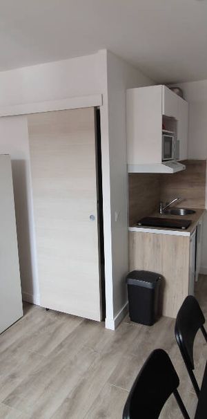 Location appartement 1 pièce 14.54 m² à Lille (59000) - Photo 1