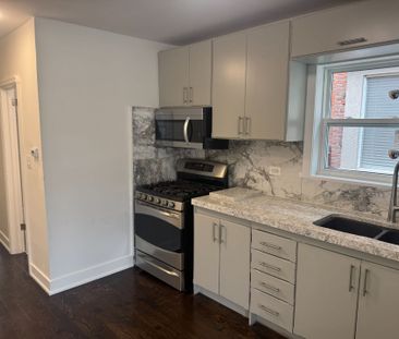 For Lease - 598 Oakwood Avenue, Toronto, Ontario - Photo 3