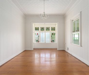 CHARM, CHARACTER AND SPECTACULAR VIEWS - Photo 1