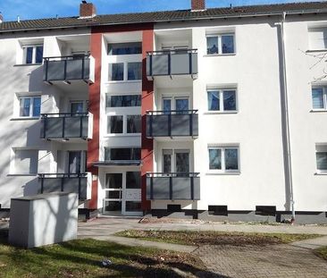 Senioren aufgepasst. Erdgeschosswohnung mit Balkon! - Foto 1