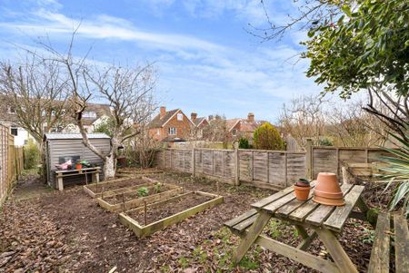 3 bedroom terraced house to rent - Photo 4