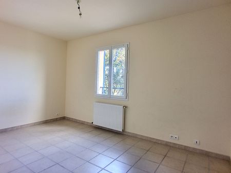 MAISON RECENTE VILLENEUVE LES AVIGNON - 5 pièce(s) - 150 m2, - Photo 2