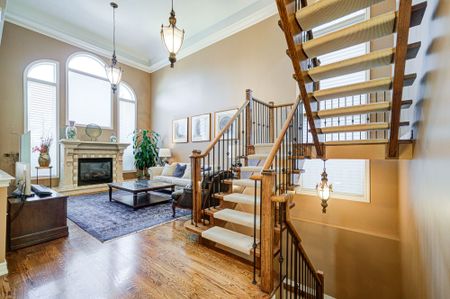 For Lease - 1388 Pinery Crescent, Oakville, Ontario - Photo 3