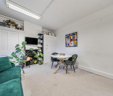 3 bedroom apartment to rent - Photo 2