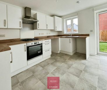 Terraced House to rent on - Photo 1